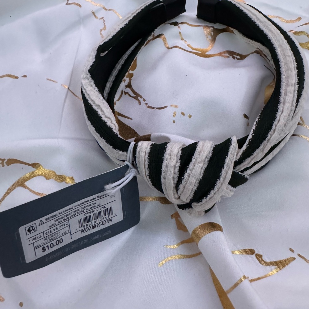 Elegant Black and White Headband